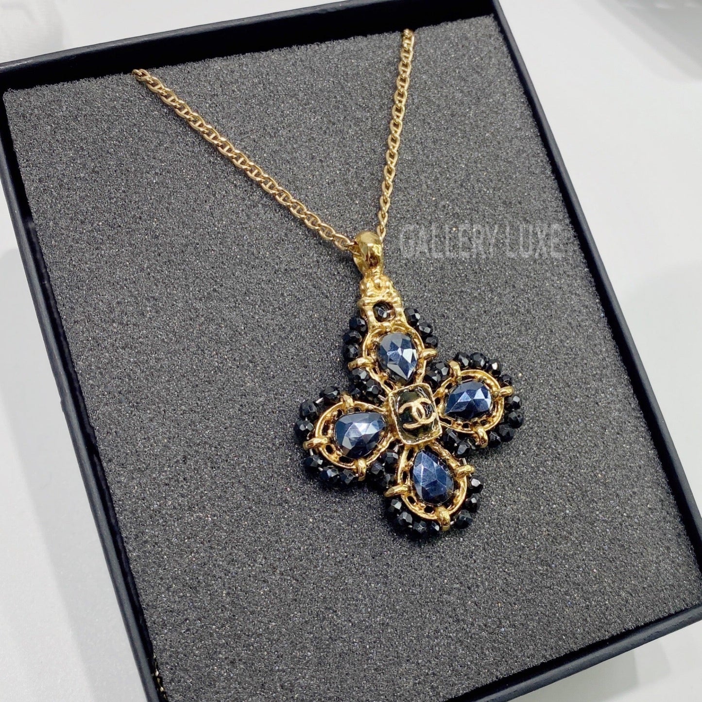 No.001315-1-Chanel Black & Gold Flower Necklace