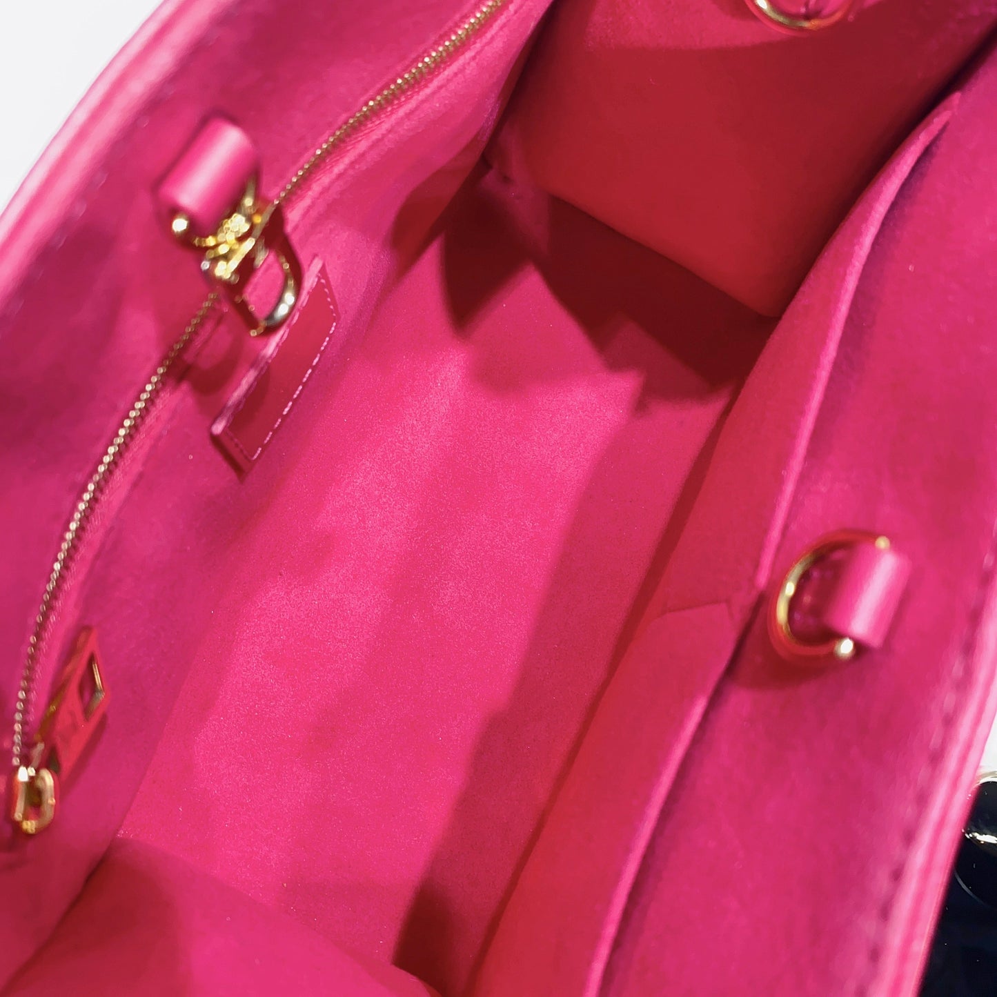 No.001512-Louis Vuitton On The Go PM
