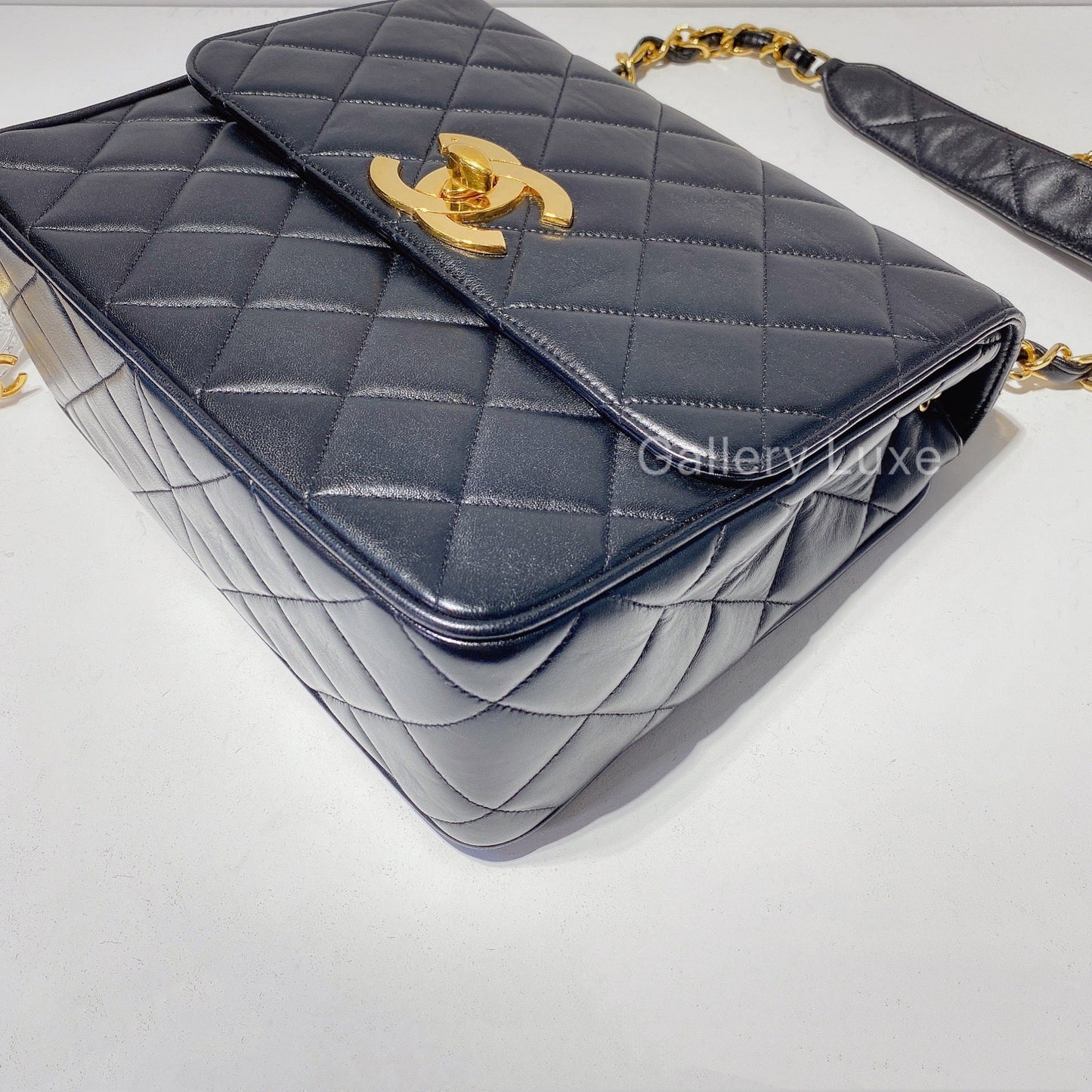 No.2438-Chanel Vintage Lambskin Flap Bag