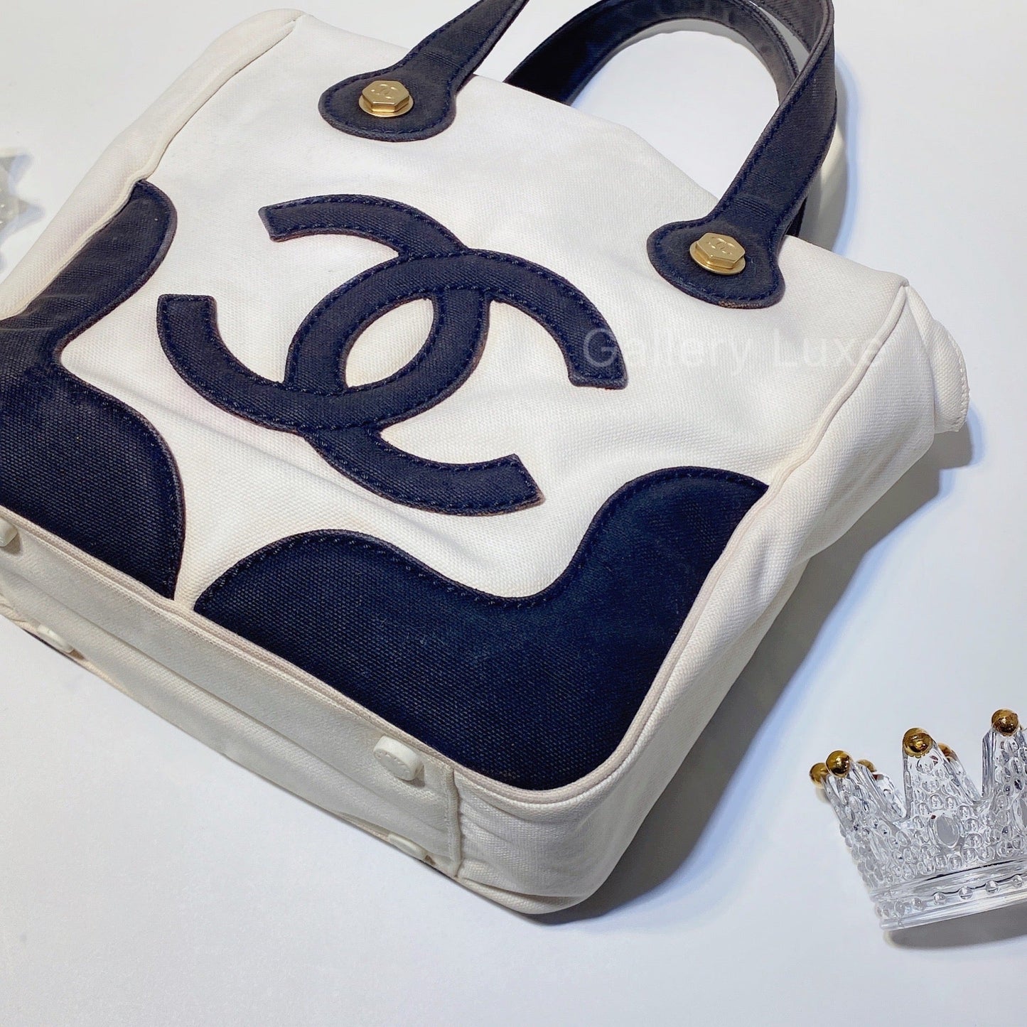 No.2030-Chanel Vintage Marshmallow Handbag
