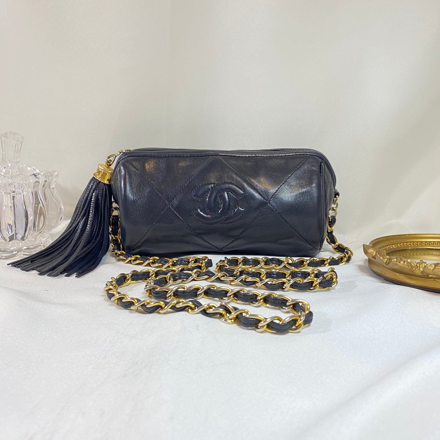 No.2110-Chanel Vintage Lambskin Camera Bag
