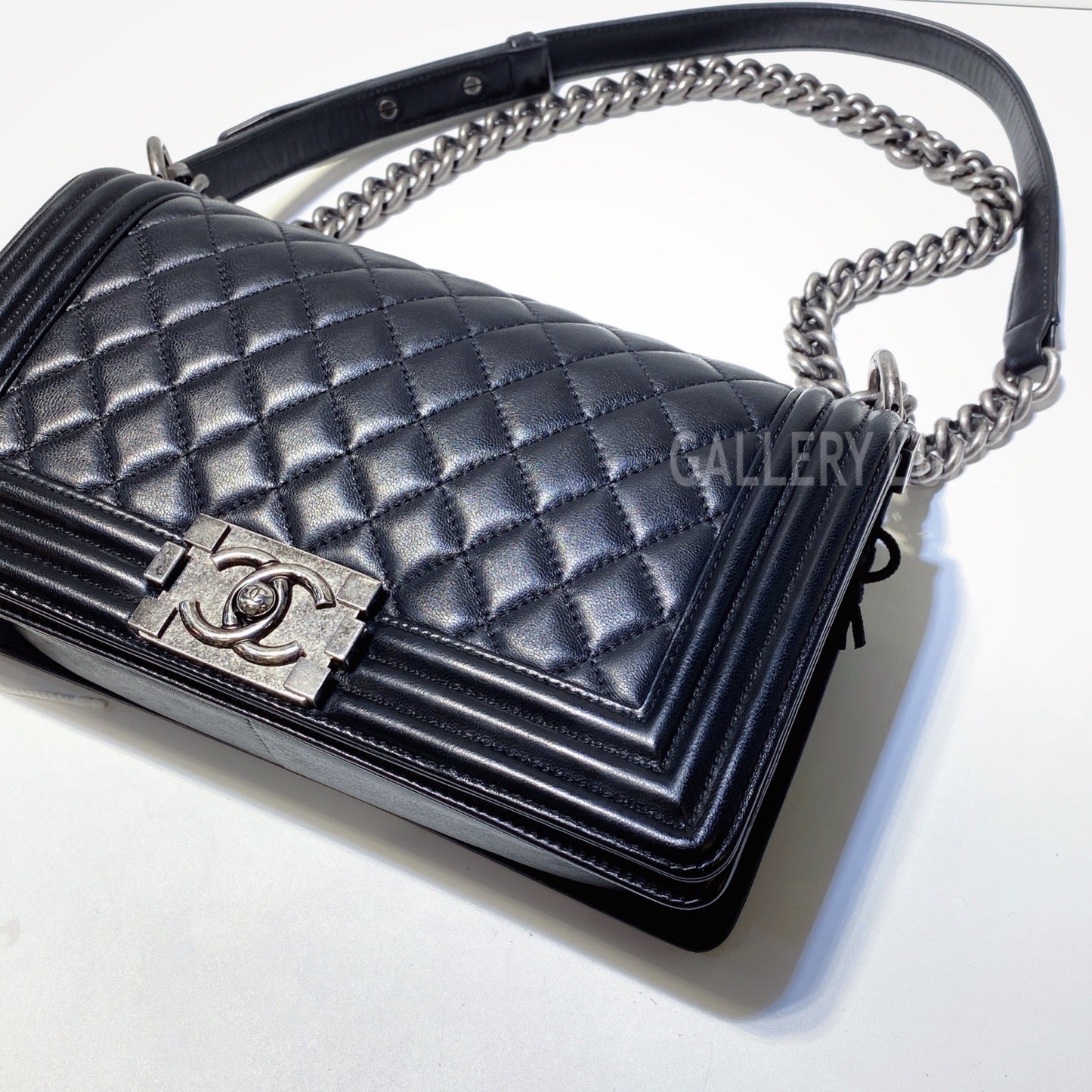 No.3036-Chanel Lambskin Boy 25cm