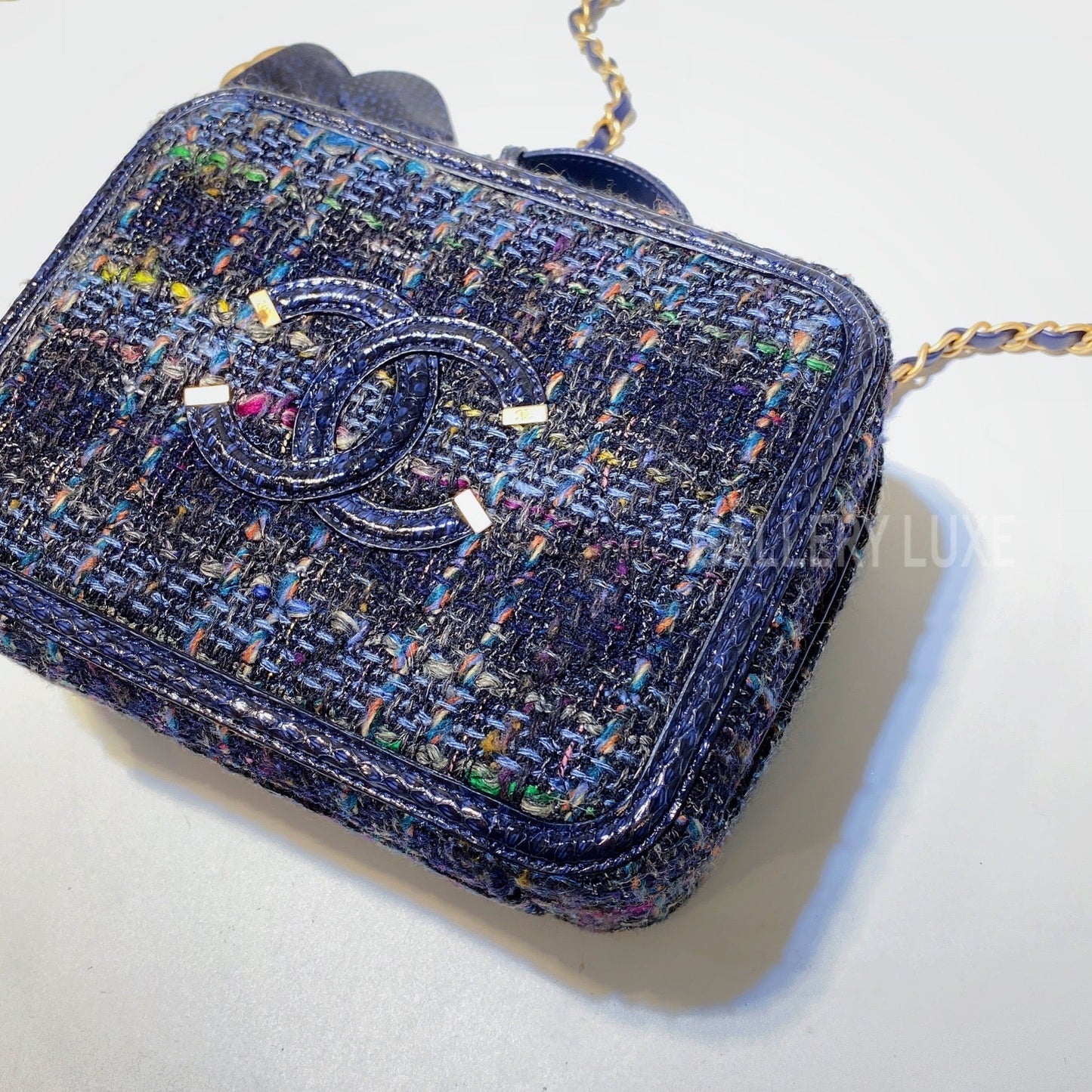No.3062-Chanel Tweed & Elaphe Medium CC Filigree Vanity Case