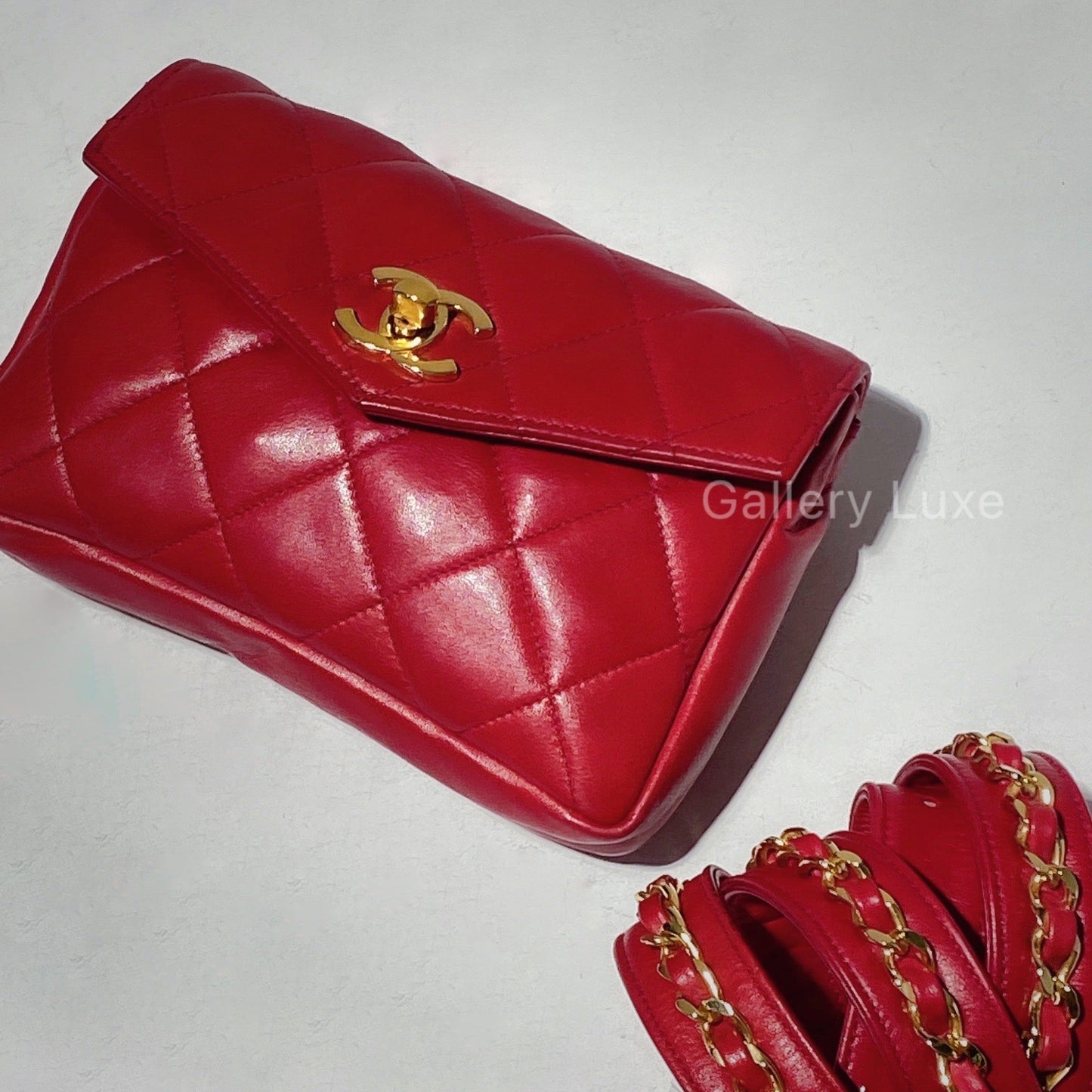 No.2289-Chanel Vintage Lambskin Belt Bag