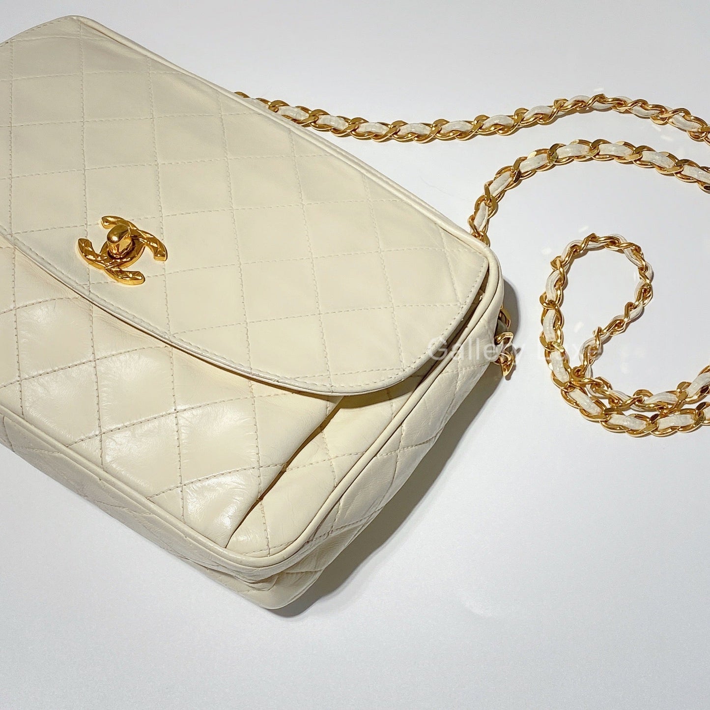 No.2038-Chanel Vintage Camera Bag