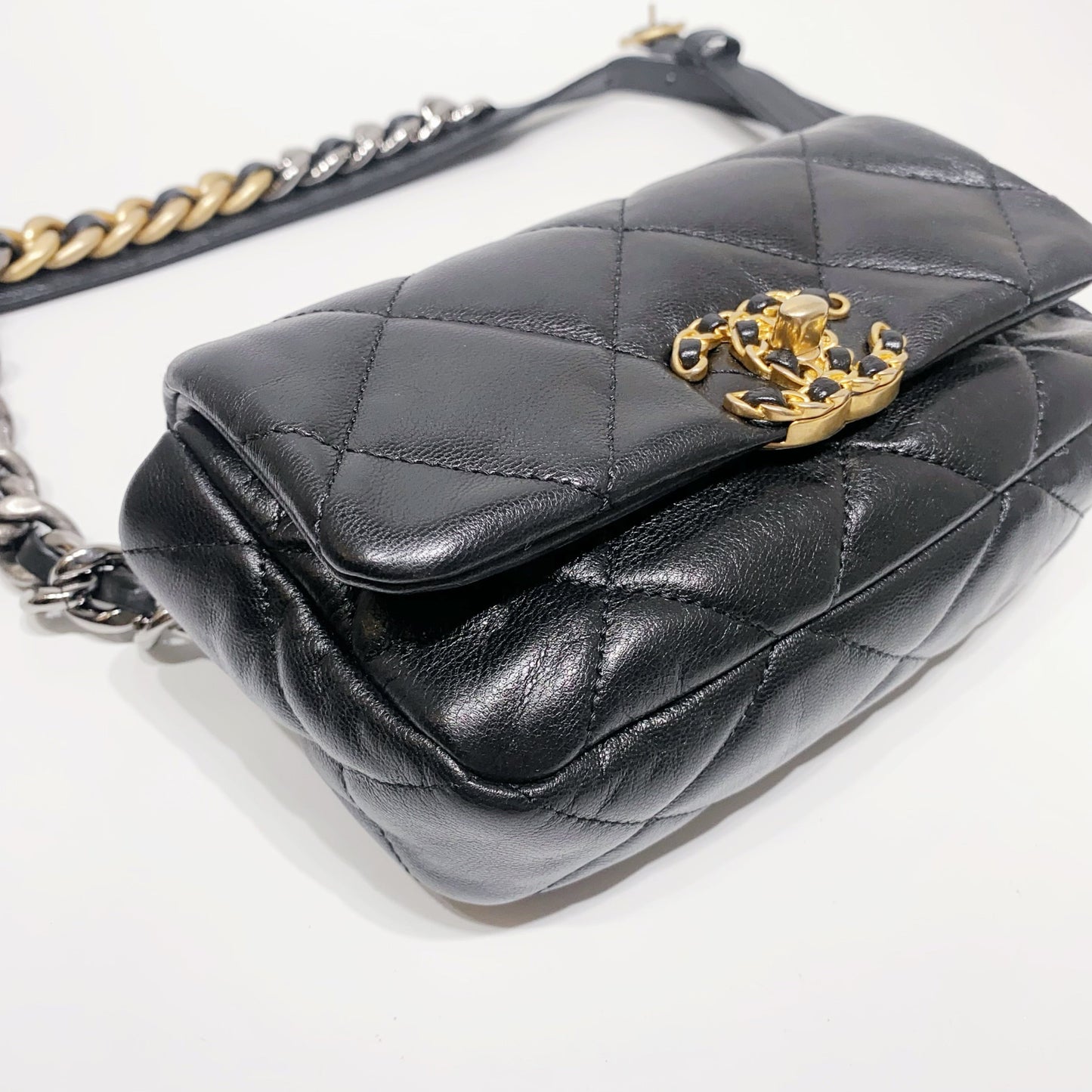No.4032-Chanel 19 Waist Bag