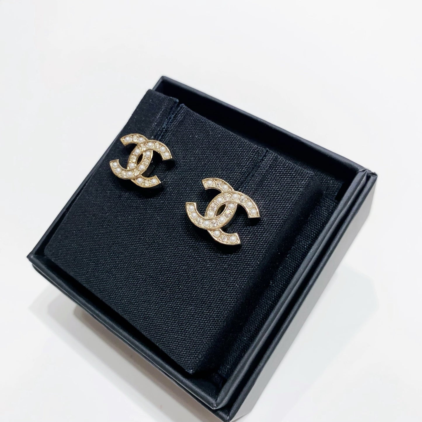 No.001620-1-Chanel Metal Crystal & Pearl Coco Mark Earrings (Brand New / 全新貨品)
