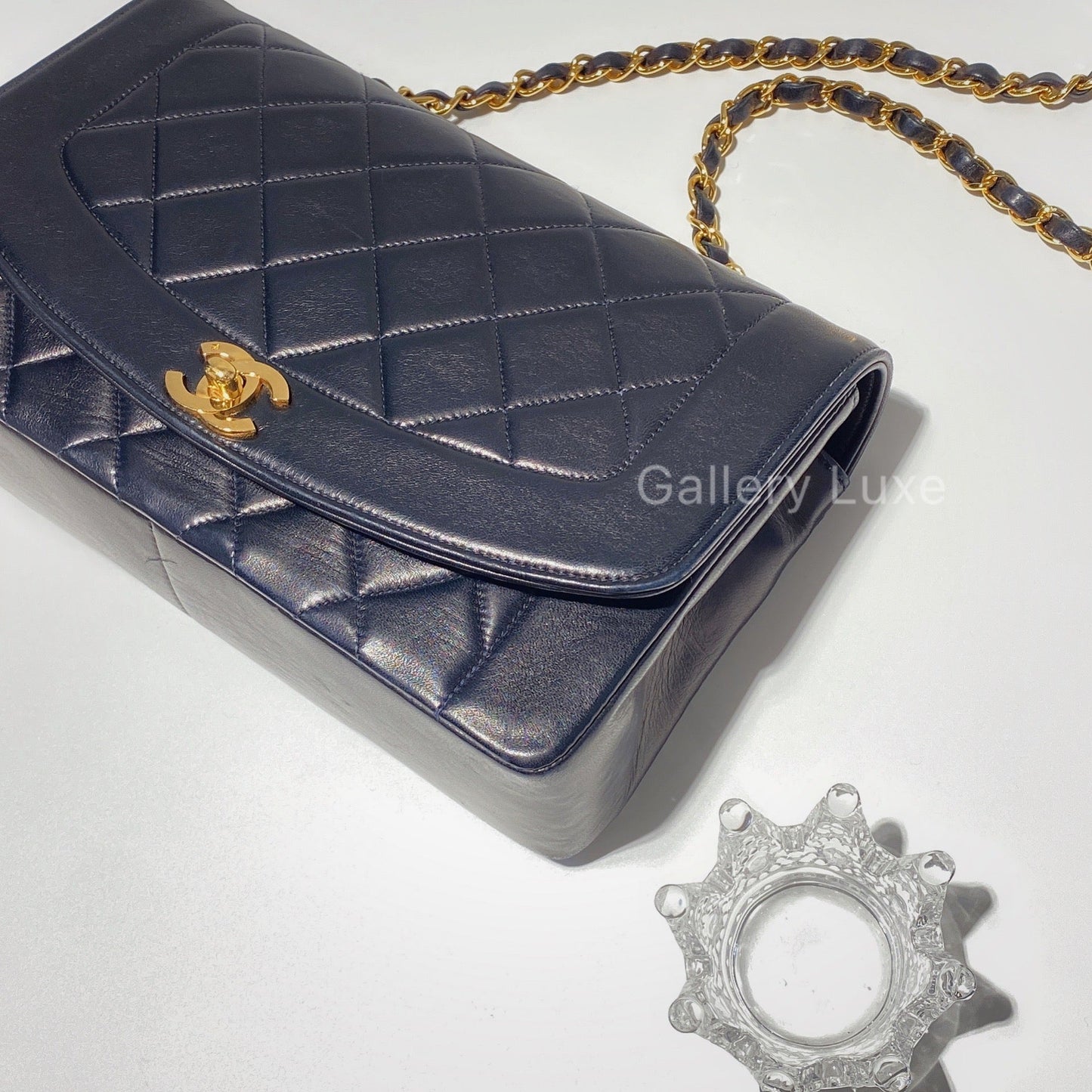 No.2483-Chanel Vintage Diana 25cm