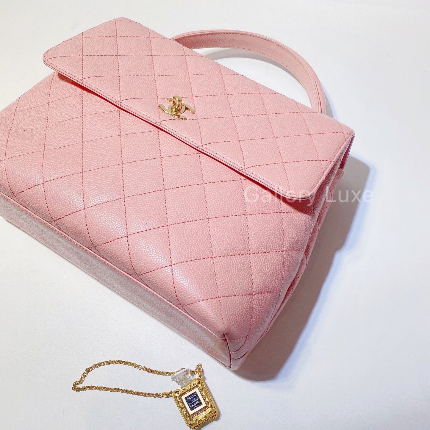 No.2782-Chanel Vintage Caviar Kelly Handle Bag