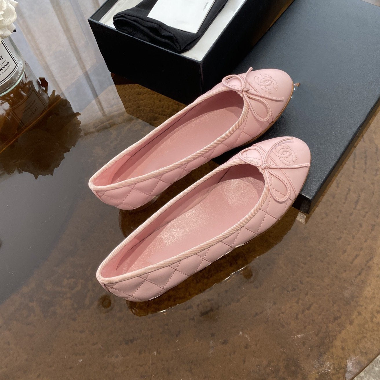 Luxury Chanel ballet flats pink quilted lambskin
