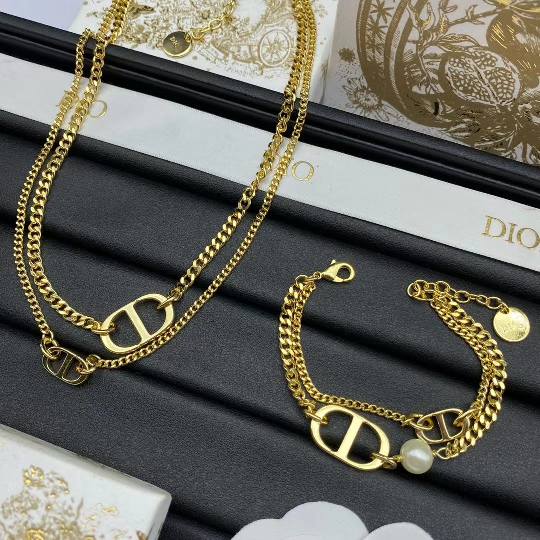 Luxury DiorLOGO MOP GOLD DOUBLE CHAIN BRACELET