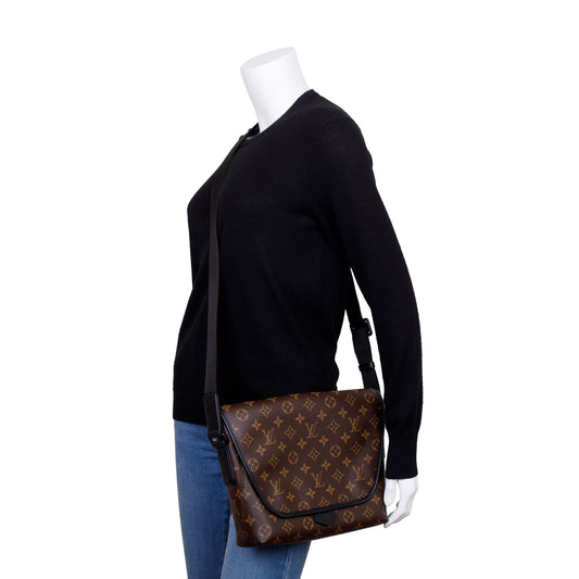 Louis Vuitton 2022 Monogram Macassar Magnetic Messenger Bag