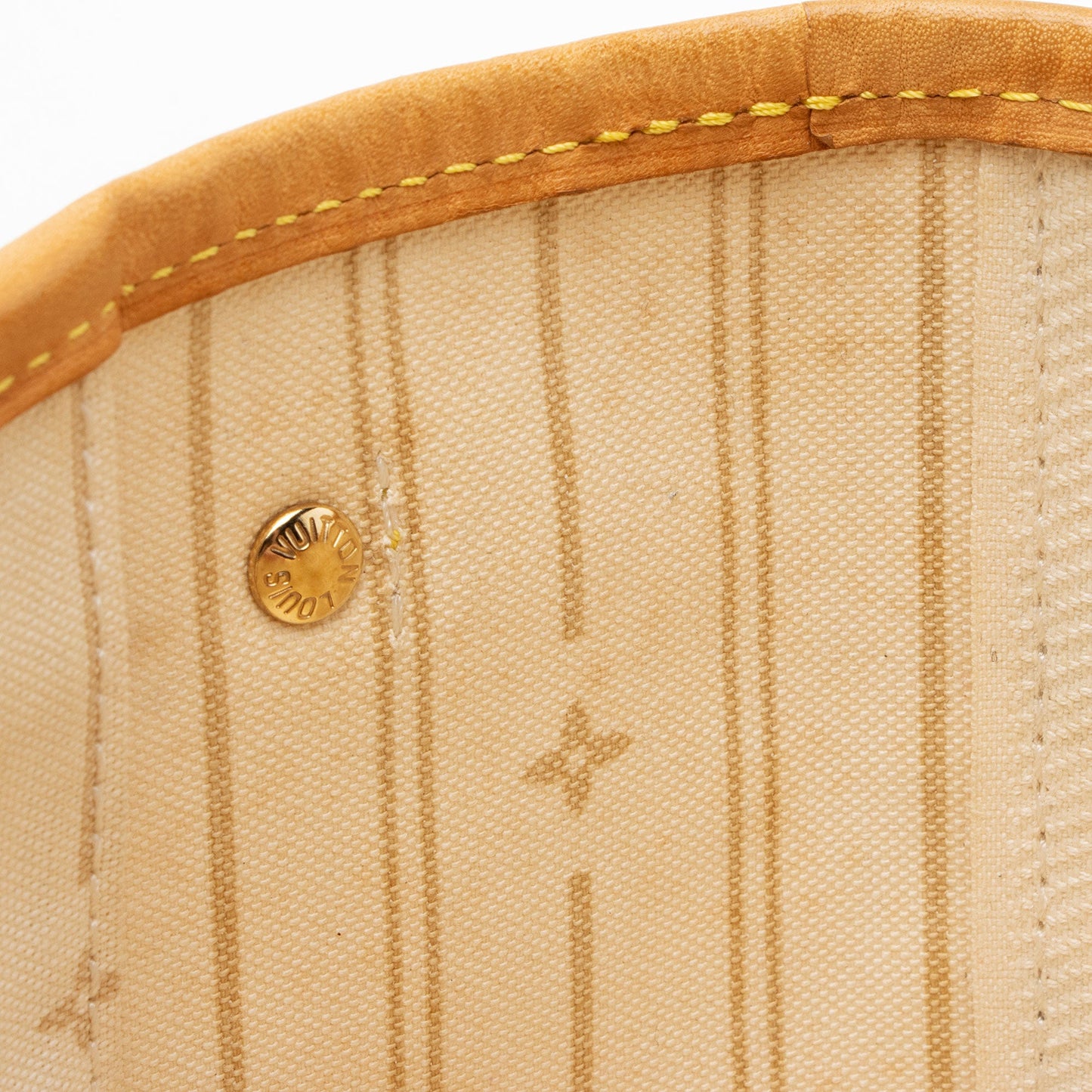 Louis Vuitton Damier Azur Neverfull PM Tote (SHF-J4KzAC)