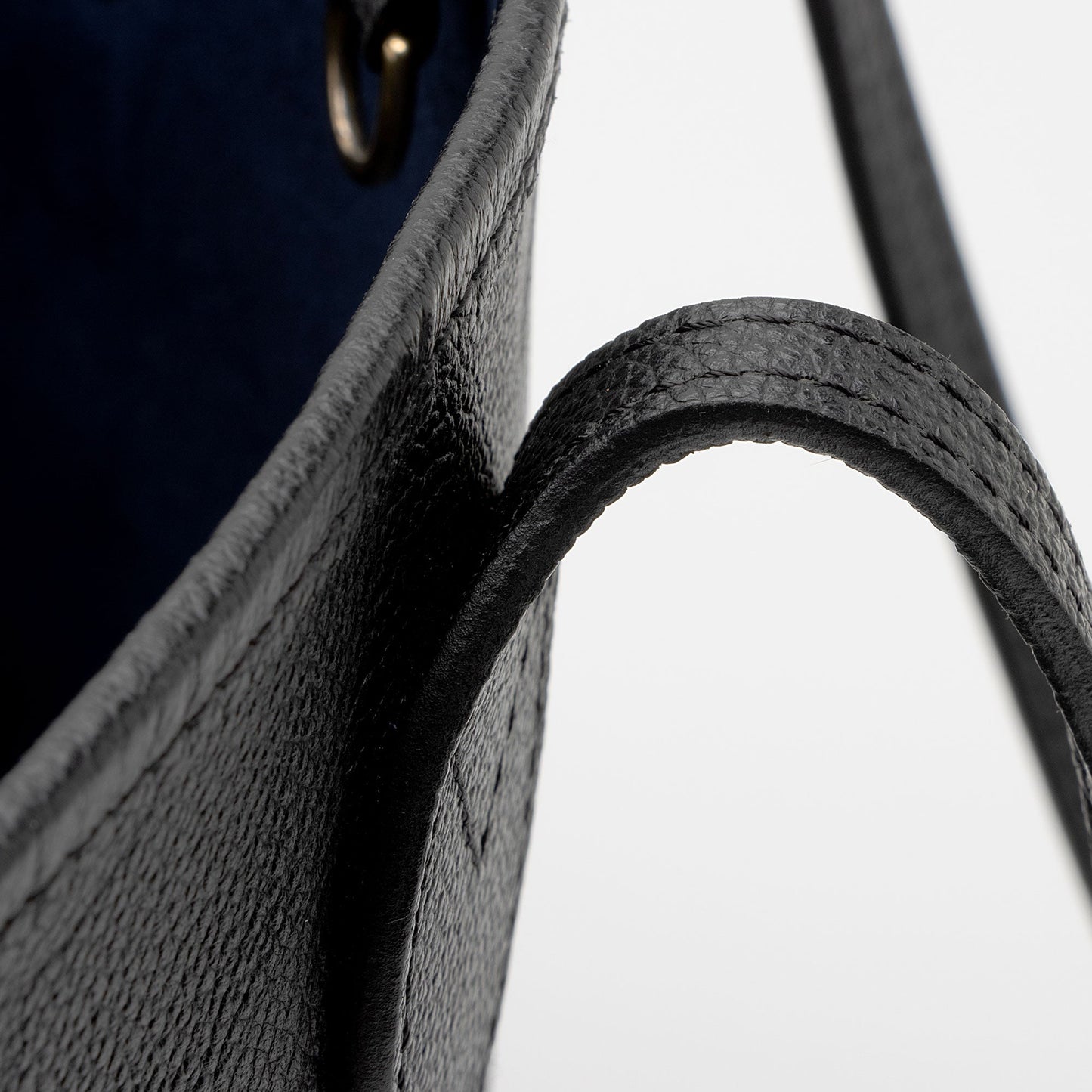 Louis Vuitton Giant Monogram Empreinte Neverfull MM Tote (SHF-8RMBWU)