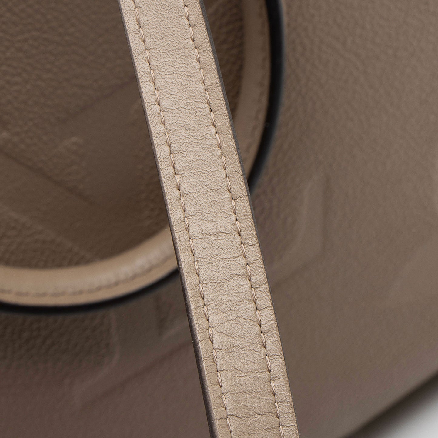 Louis Vuitton Giant Monogram Empreinte Onthego MM Tote