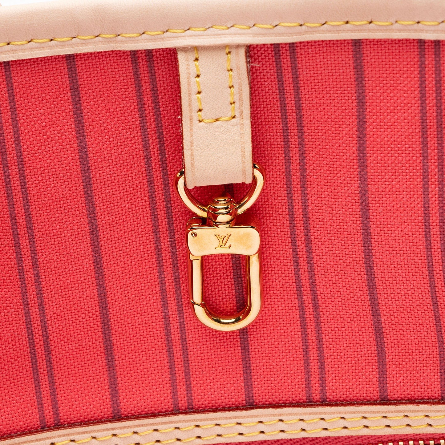 Louis Vuitton Limited Edition Monogram Canvas V Neverfull MM Tote (SHF-wHbFFj)