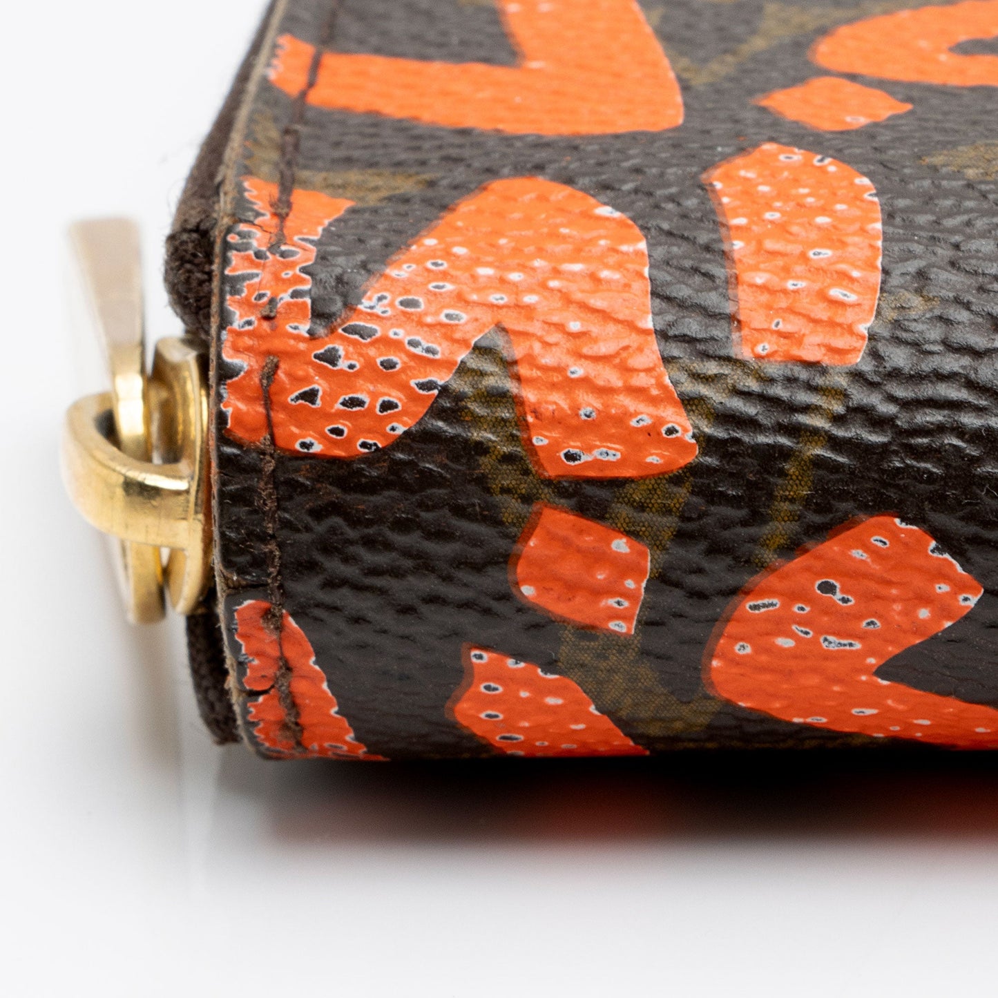 Louis Vuitton Limited Edition Monogram Graffiti Zippy Wallet (SHF-KH4elc)