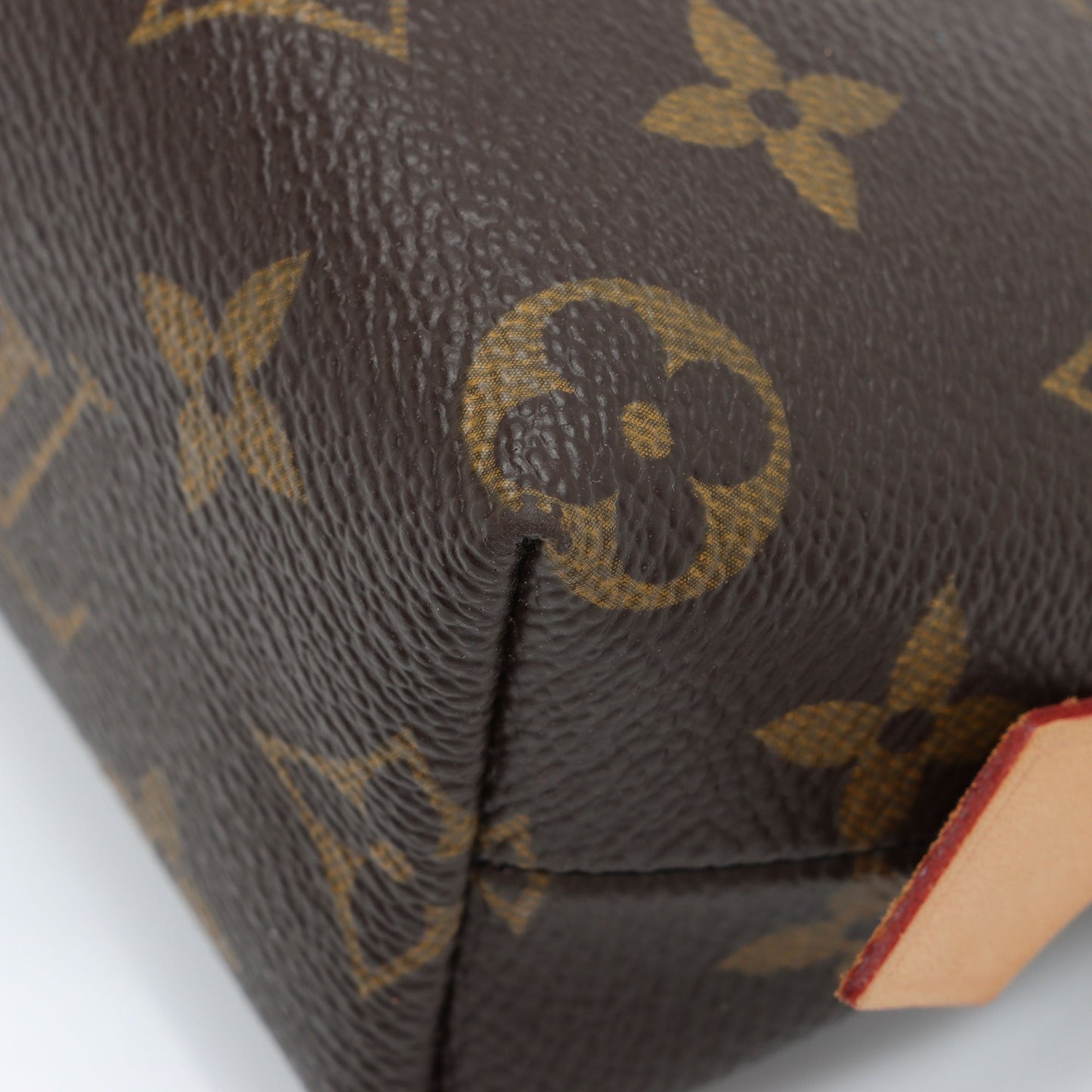 Louis Vuitton Monogram Canvas Cosmetic Pouch (SHF-1Ilrsv)