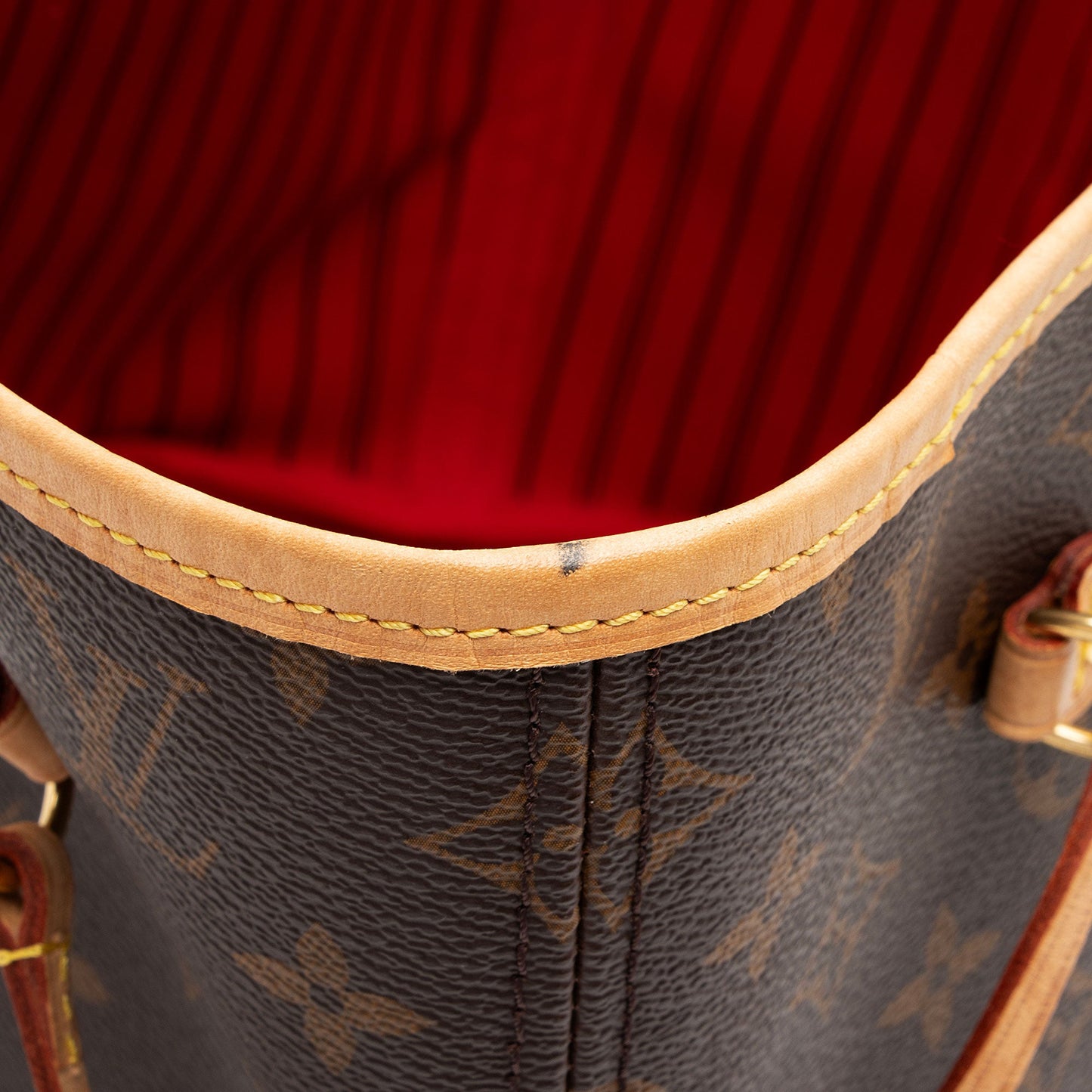 Louis Vuitton Monogram Canvas Neverfull MM Tote (SHF-VDx0OH)