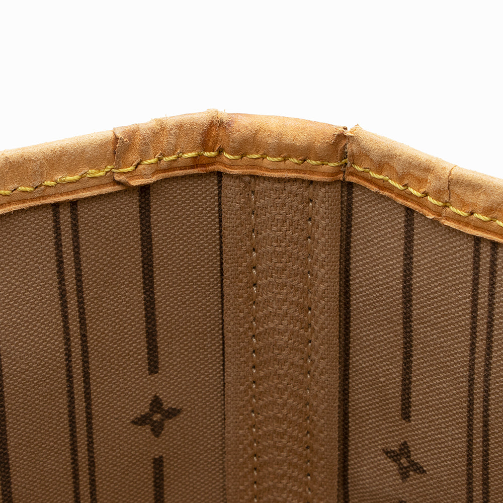 Louis Vuitton Monogram Canvas Neverfull PM Tote (SHF-20249)
