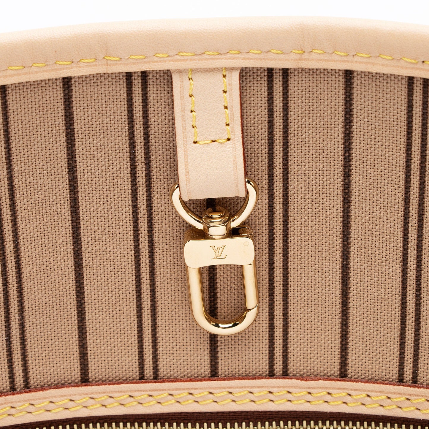 Louis Vuitton Monogram Canvas Neverfull PM Tote (SHF-iAiaWu)