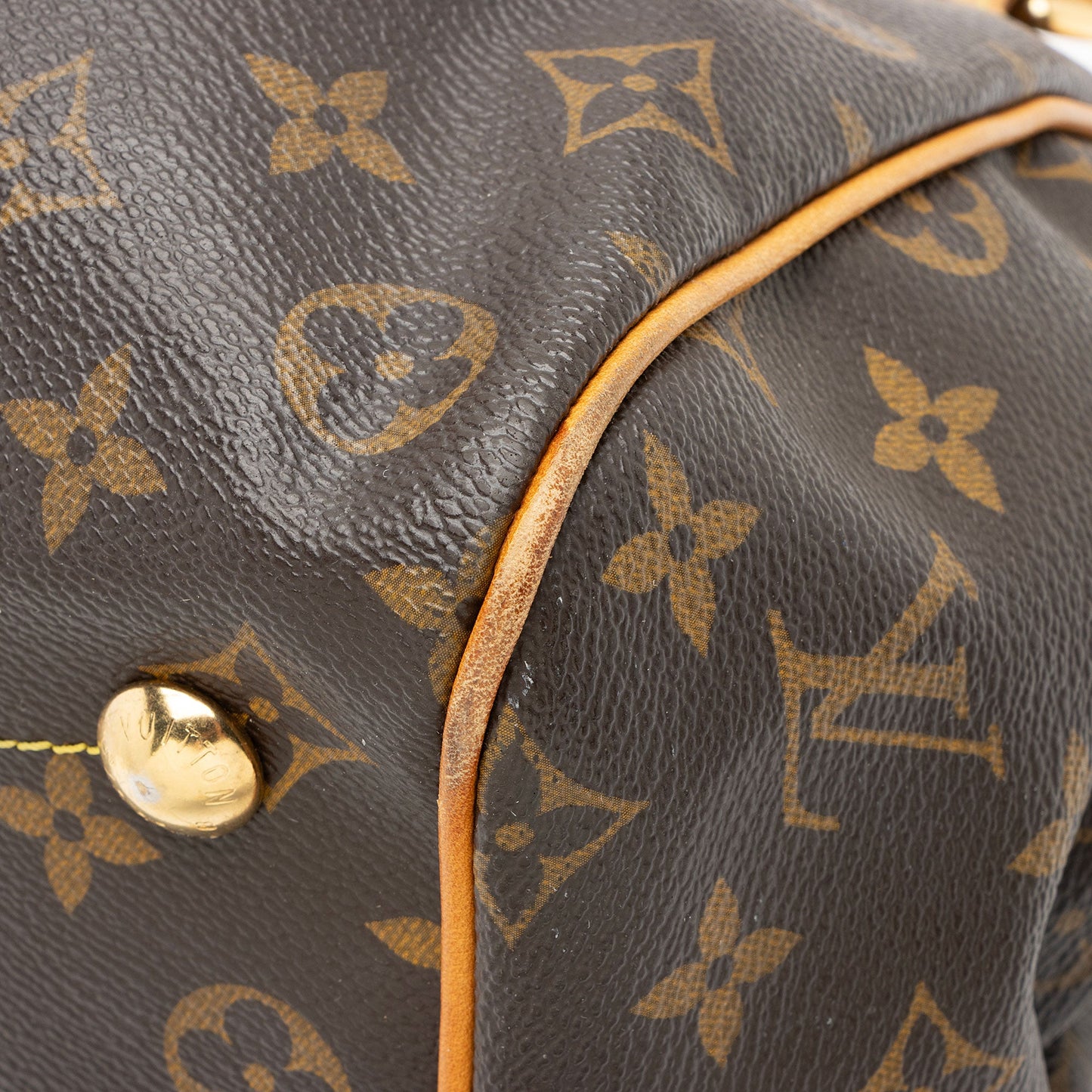 Louis Vuitton Monogram Canvas Tivoli PM Satchel (SHF-hNBpAm)