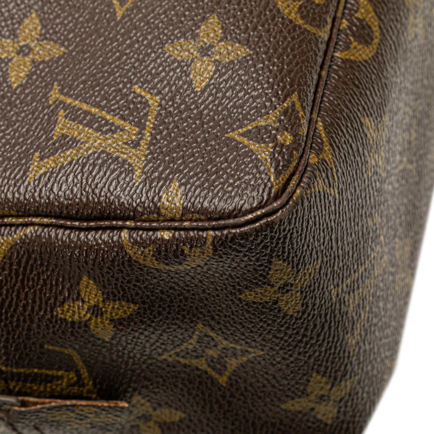 Louis Vuitton Monogram Trousse Toilette 28