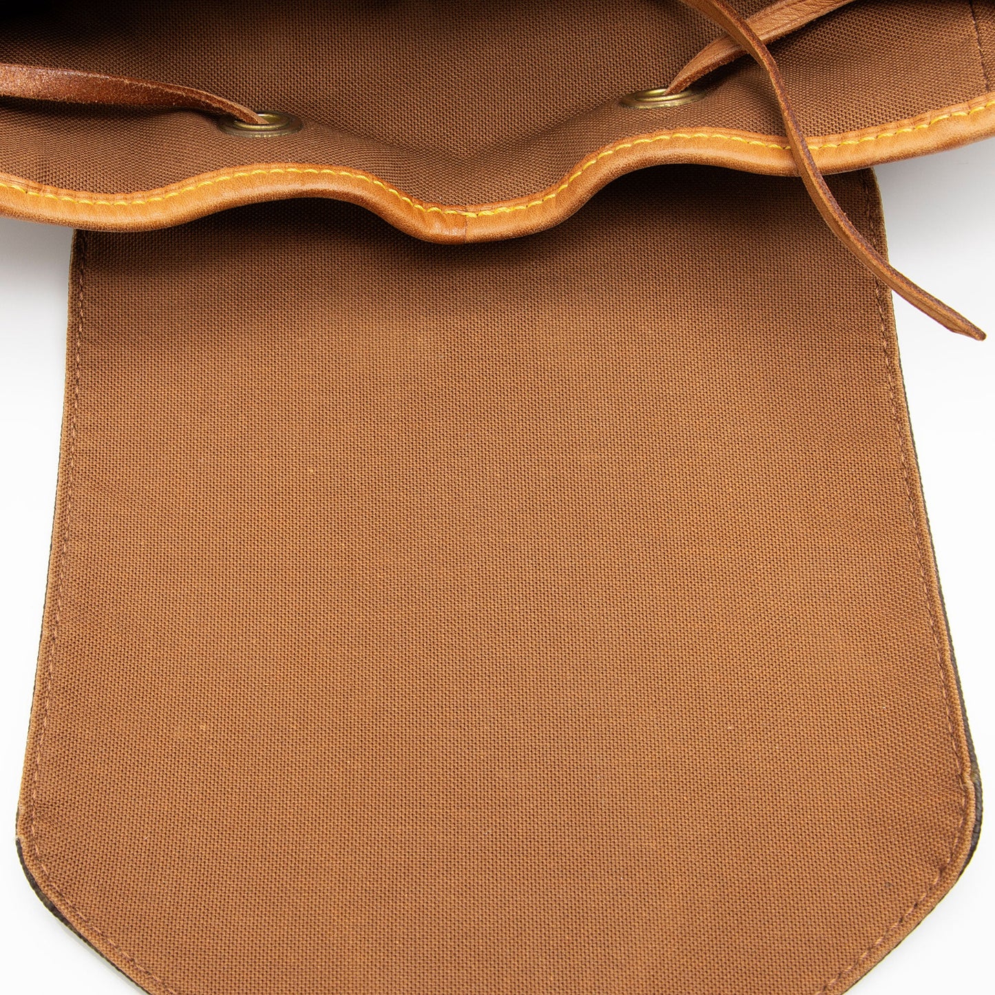 Louis Vuitton Vintage Monogram Canvas Montsouris GM Backpack (SHF-qrPhza)