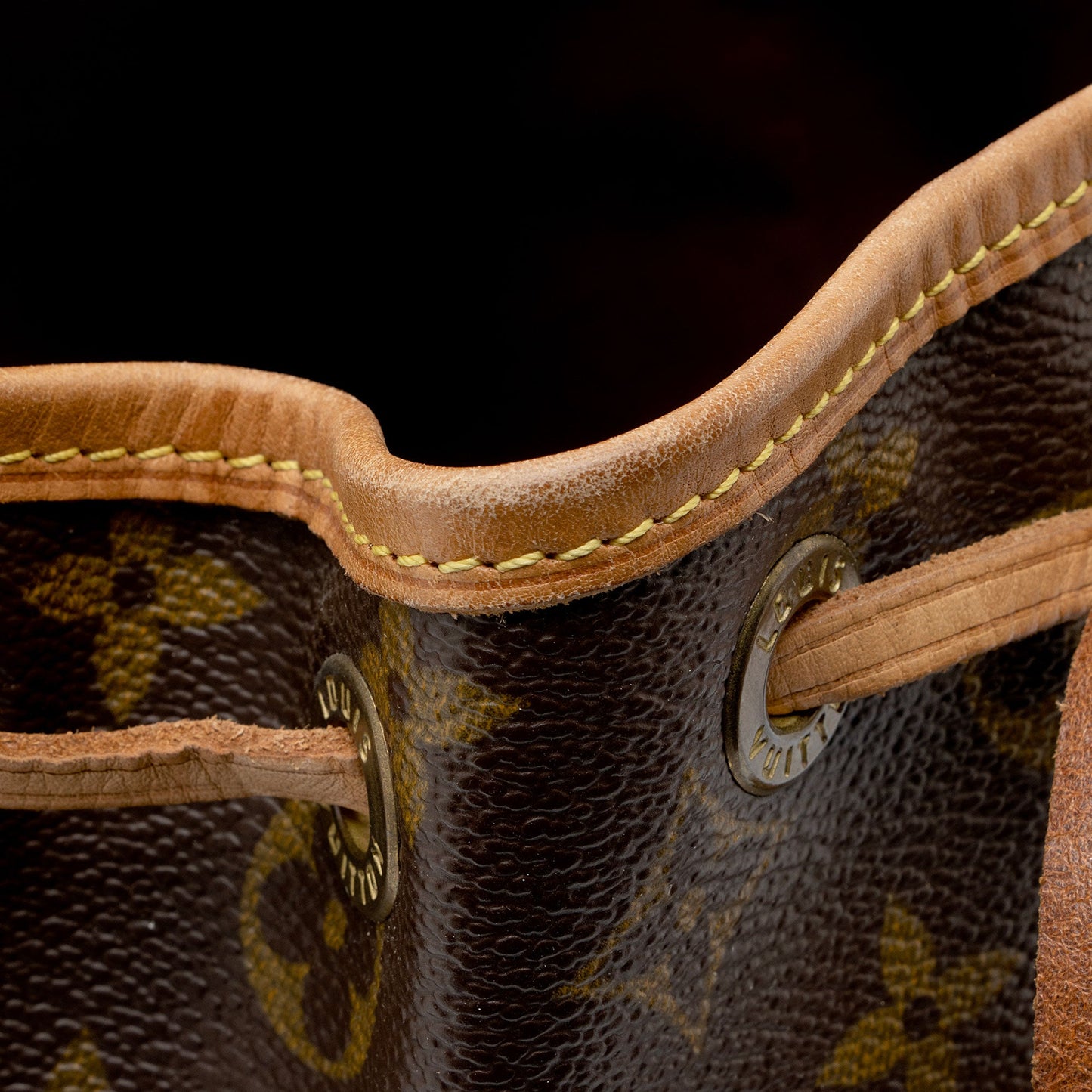 Louis Vuitton Vintage Monogram Canvas Montsouris PM Backpack (SHF-GdmYAF)