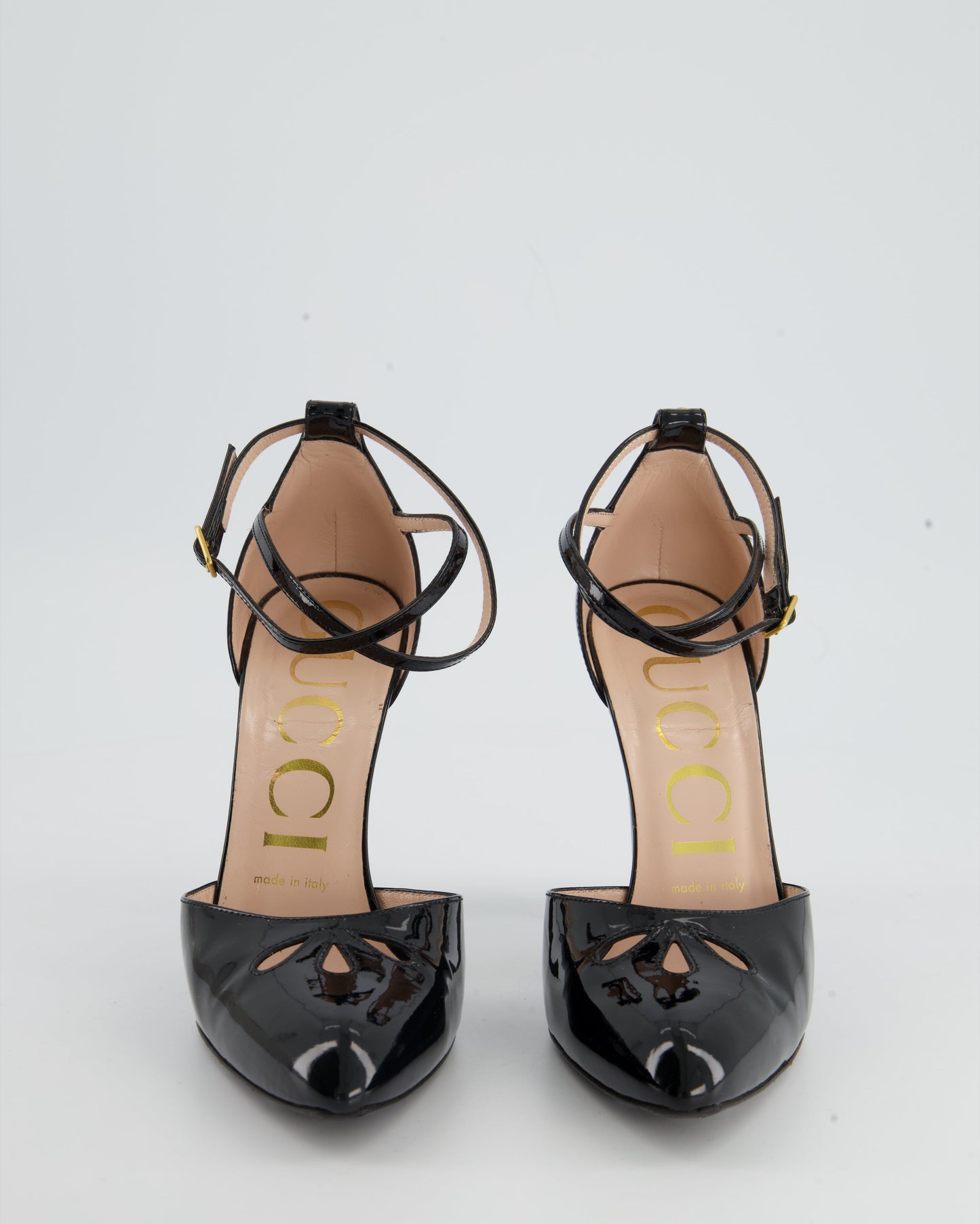 Luxury Gucci Patent Round-Toe Heel with Cut-Out Detail Shoe EU 37.5
