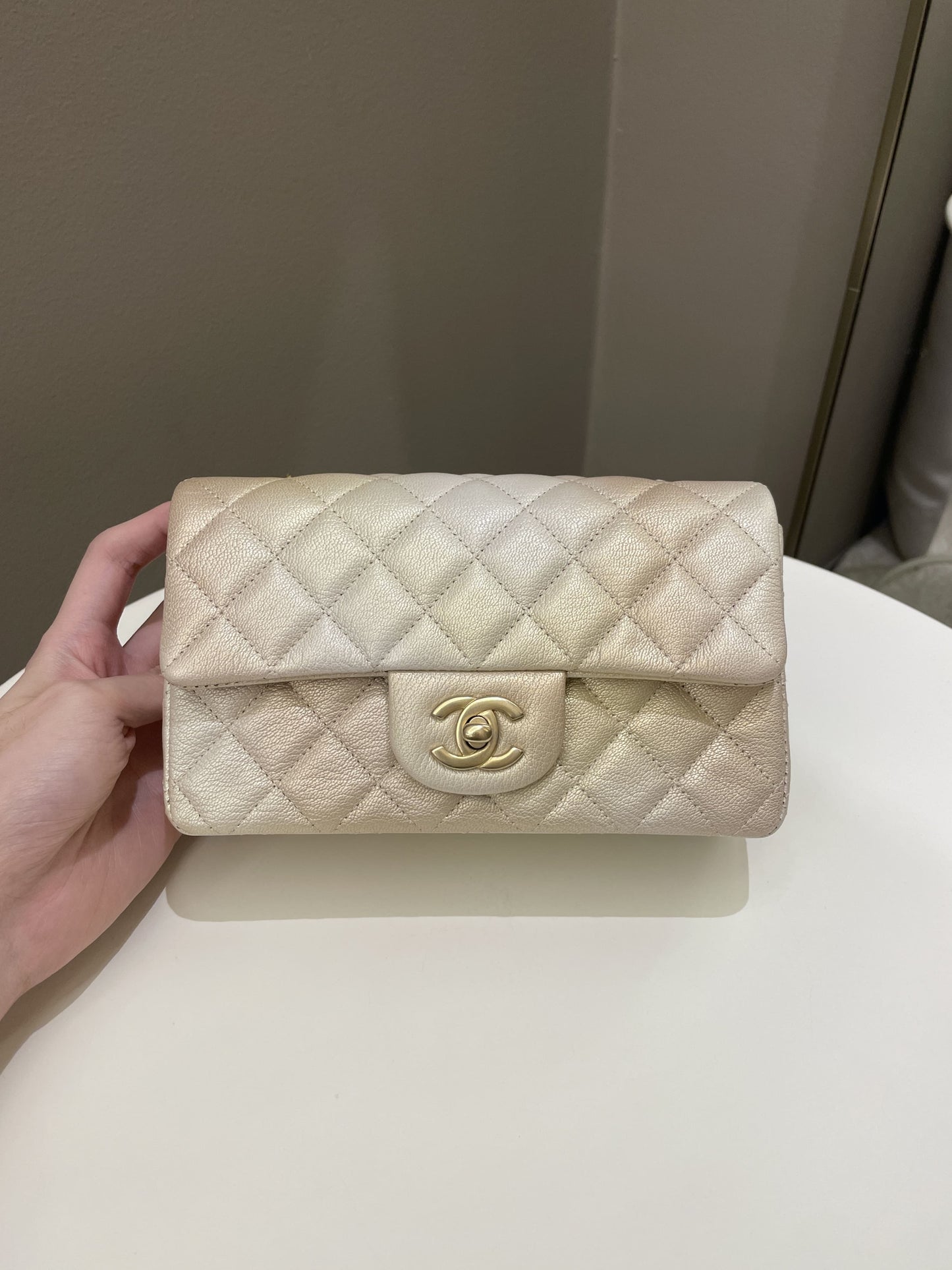 Luxury Chanel 22C Classic Quilted Mini Rectangular Gold Ombré