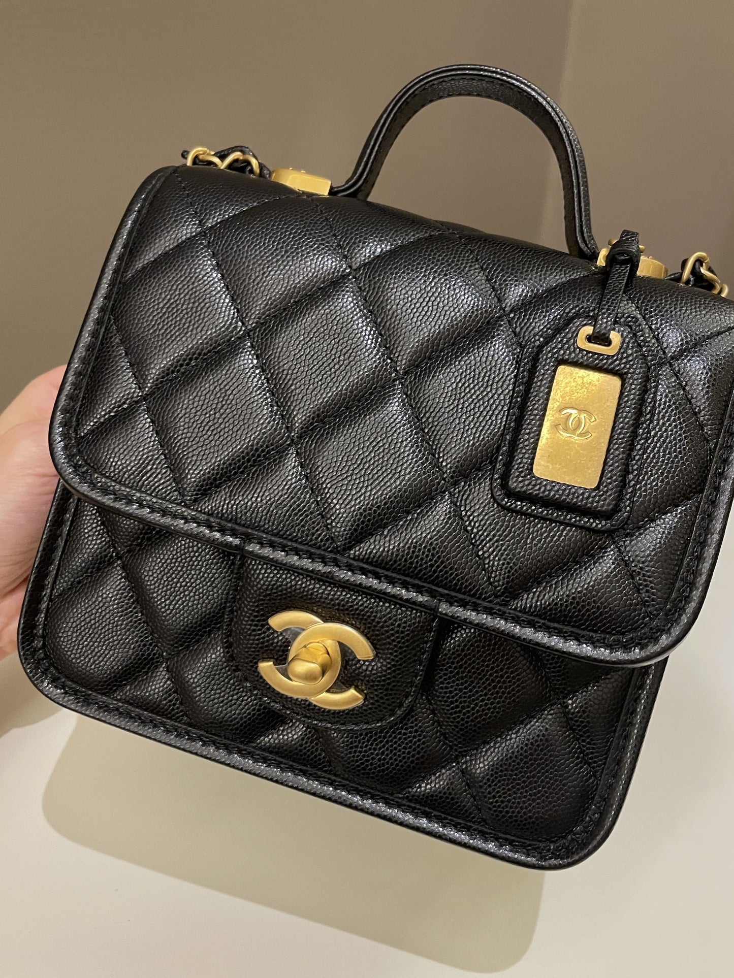 Luxury Chanel 22K Flap with Top Handle Black Caviar
