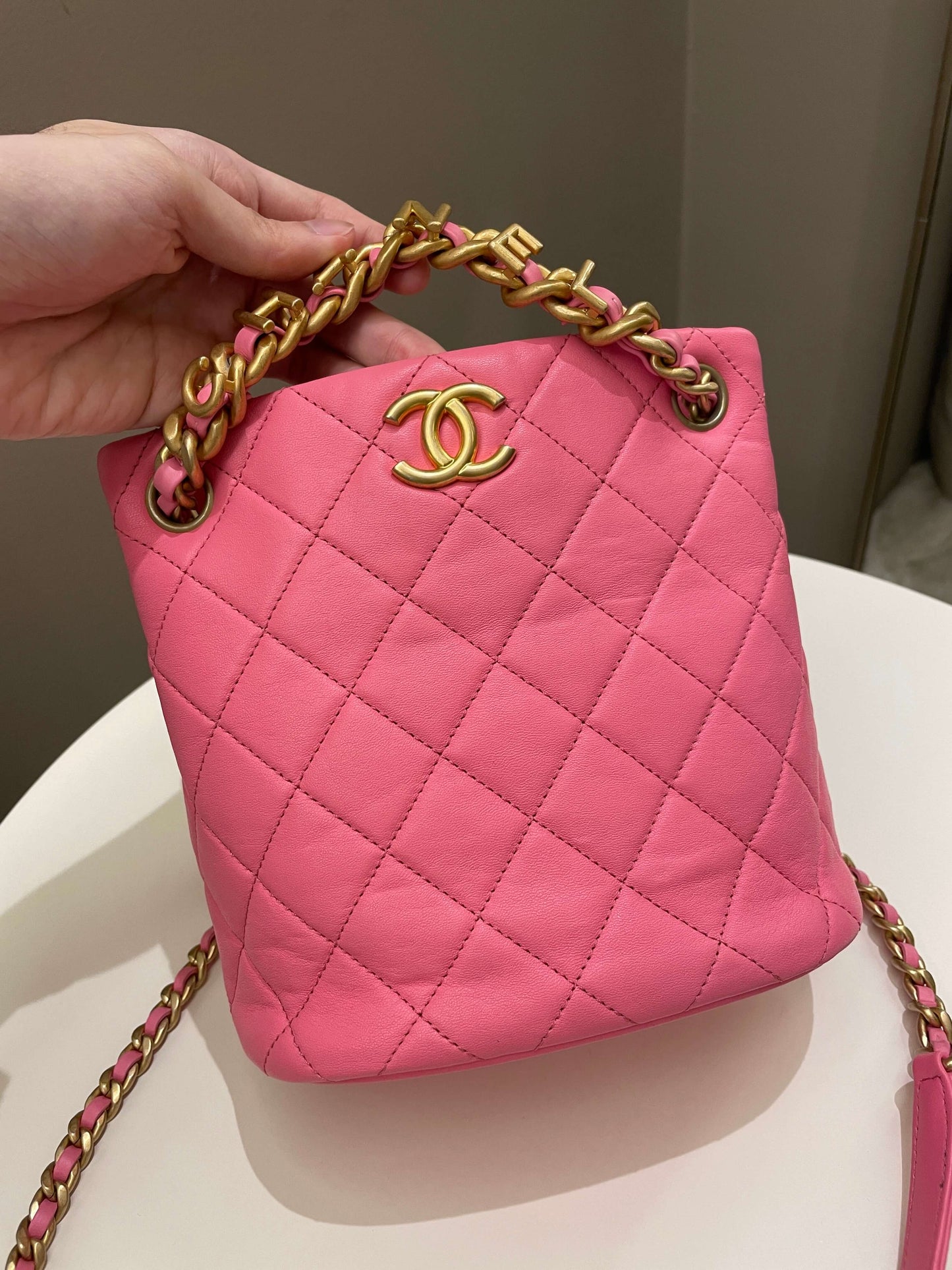 Luxury Chanel 23P Drawstring Bucket Bag Pink Stiff Lambskin
