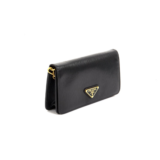 Prada Vitello Move Wallet on Chain