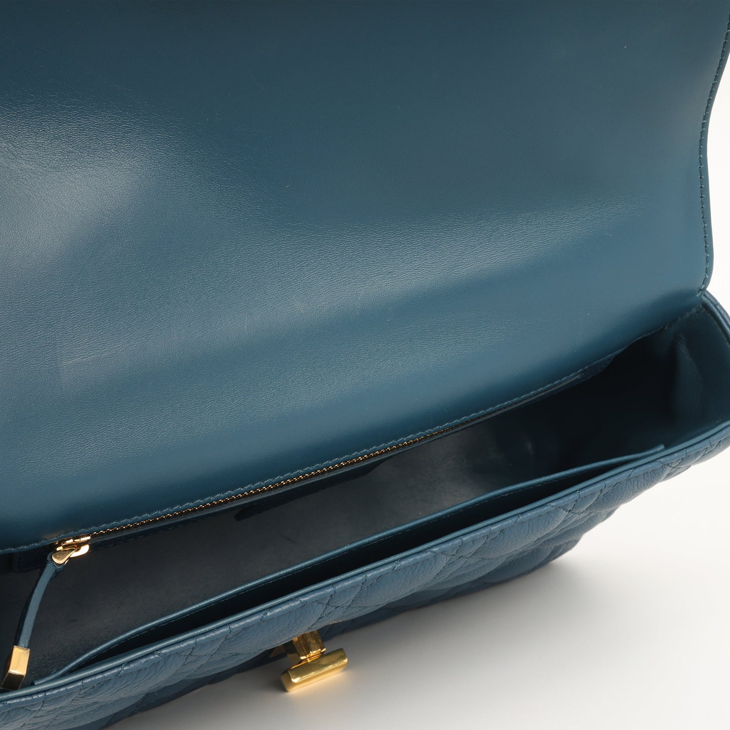 Luxury Dior Caro Bag - Medium