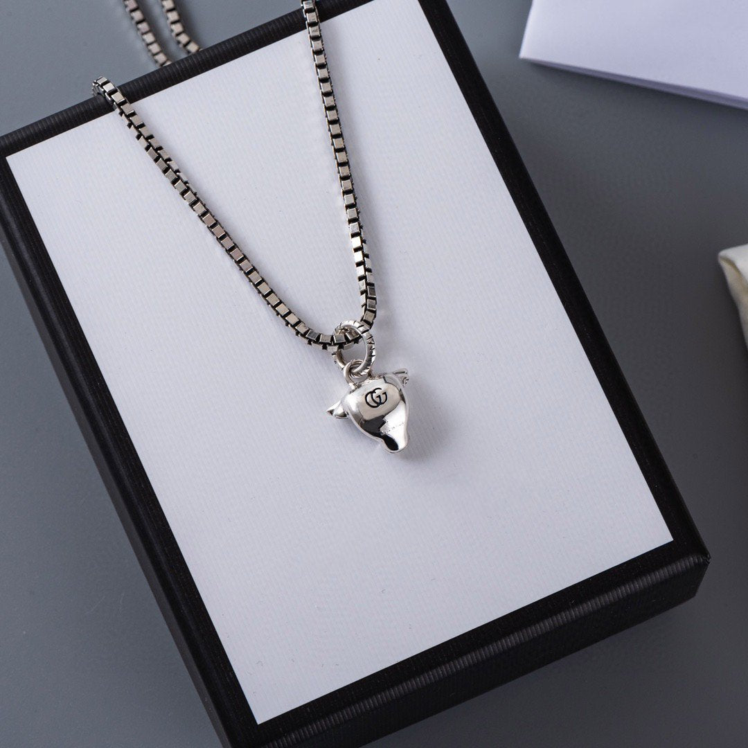 Luxury Gucci GG DOUBLE CLASSIC RETRO STERLING SILVER COW NECKLACE