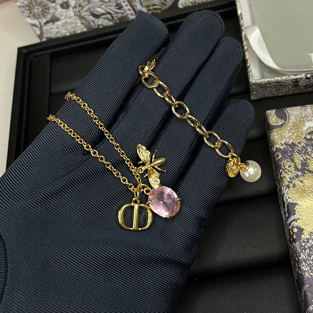Luxury DiorGOLD-COLORED METAL WITH WHITE RESIN PEARL NECKLACE