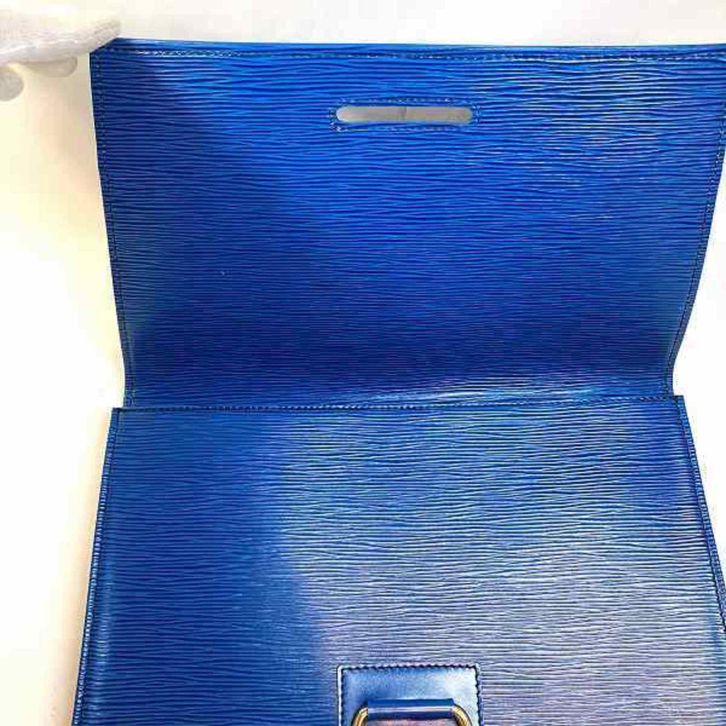 Louis Vuitton Jena Leather Clutch Bag ()