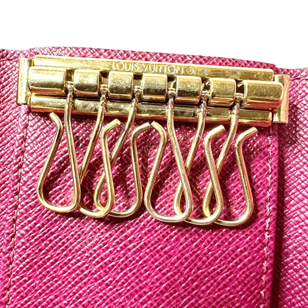 Louis Vuitton 6 Key Holder Canvas Wallet ()