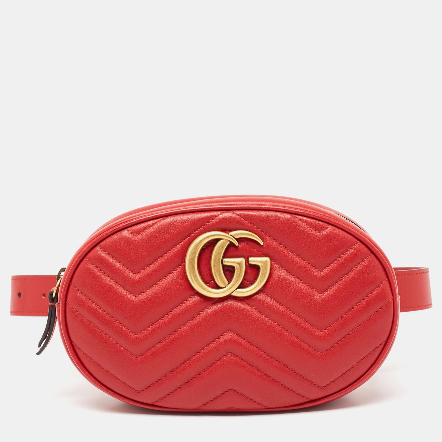 Luxury Gucci Trending 2025 Red Matelassé Leather GG Marmont Belt Bag
