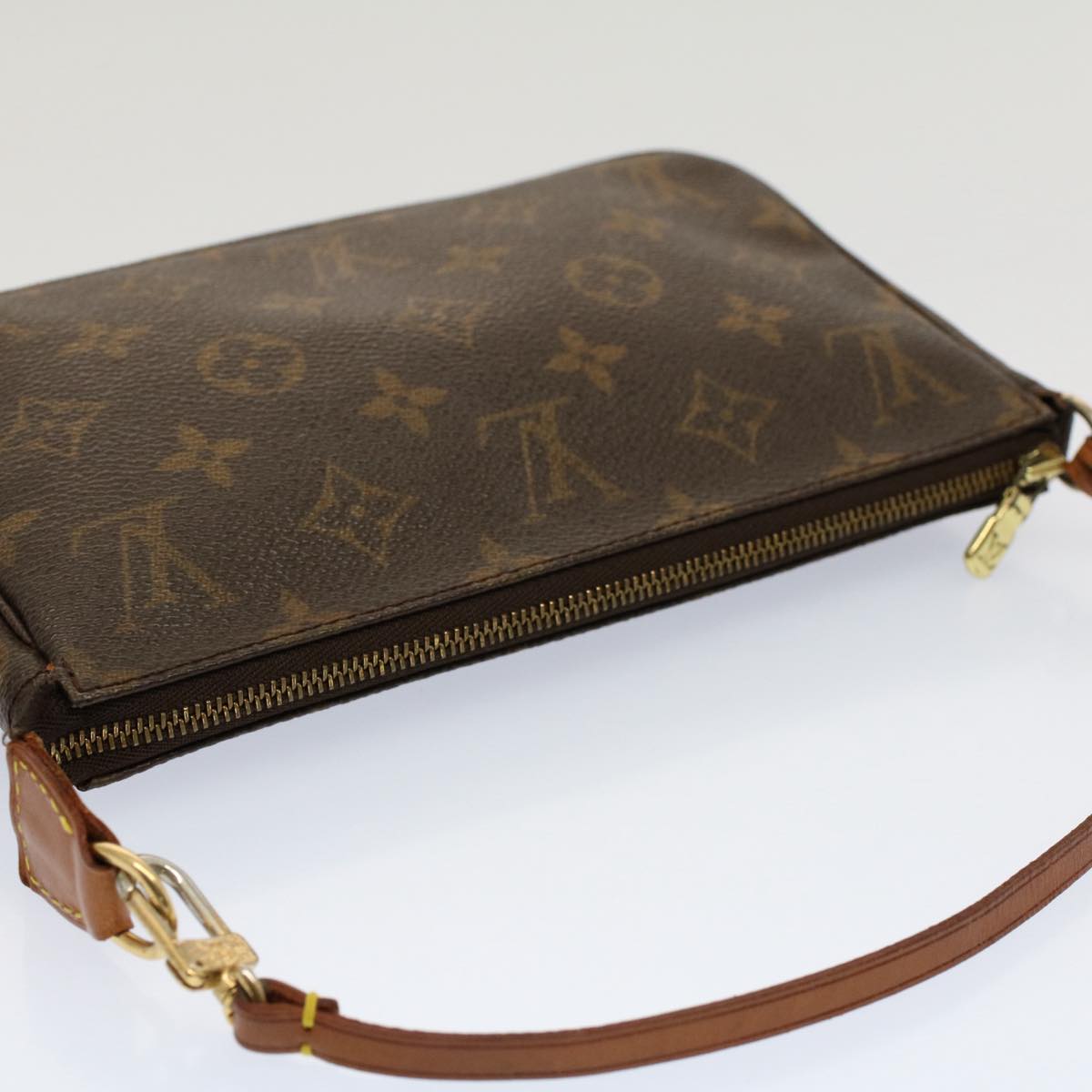 Louis Vuitton Pochette Accessoire Canvas Clutch Bag ()