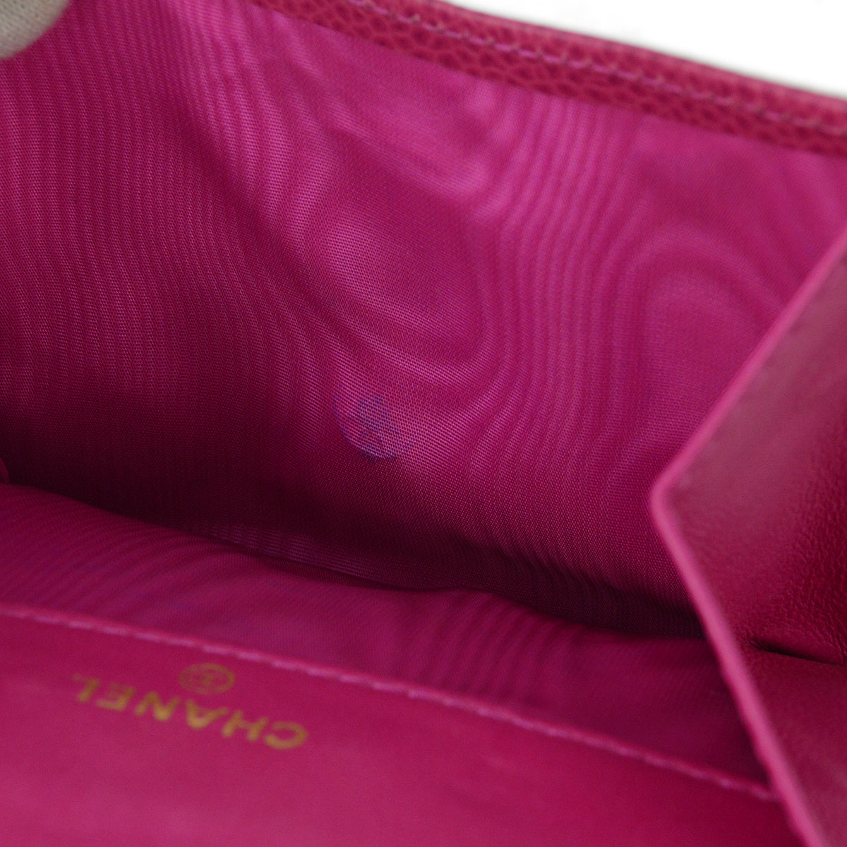 Luxury Chanel 1994-1996 Pink Caviar Timeless Bifold Wallet