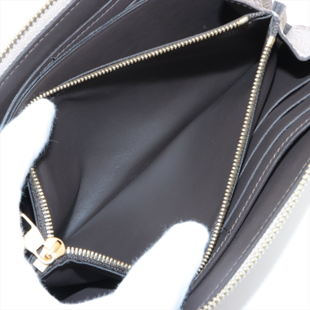 Louis Vuitton Portfolio Comet M63104 Garage Round Wallet Reaction