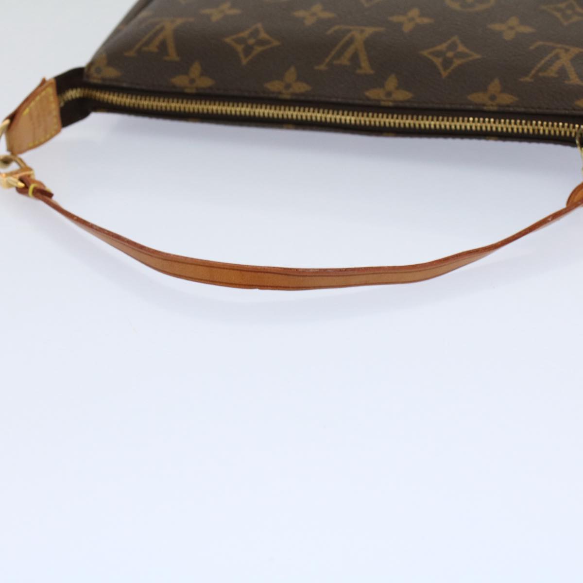 Louis Vuitton Pochette Accessoire Canvas Clutch Bag ()