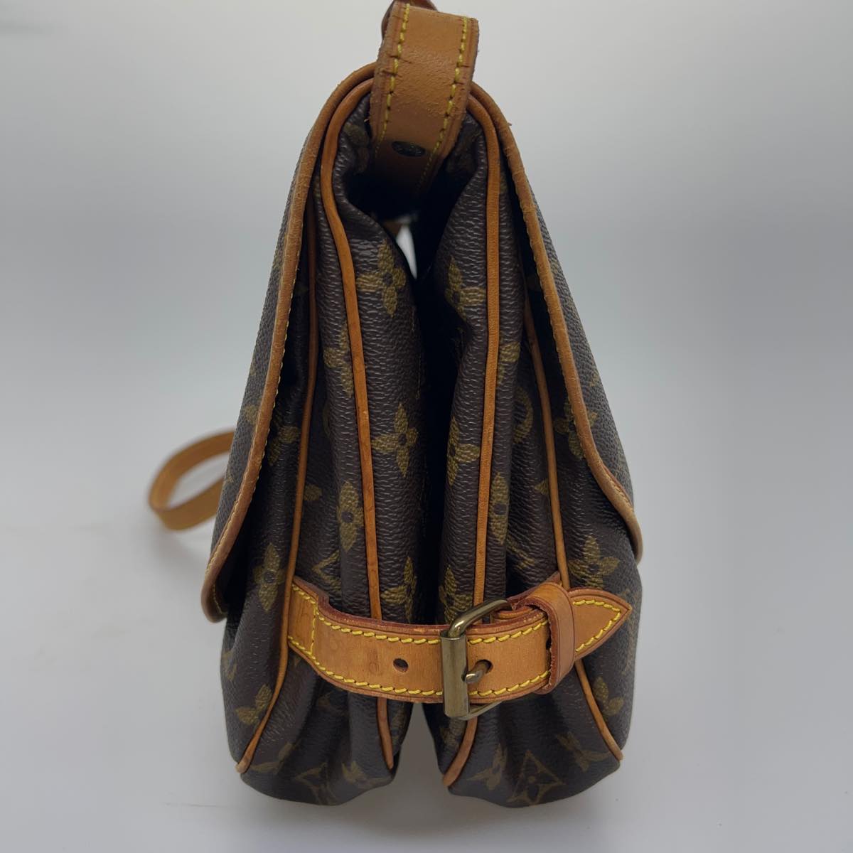 LOUIS VUITTON Monogram Saumur 35 Shoulder Bag M42254 LV ai470