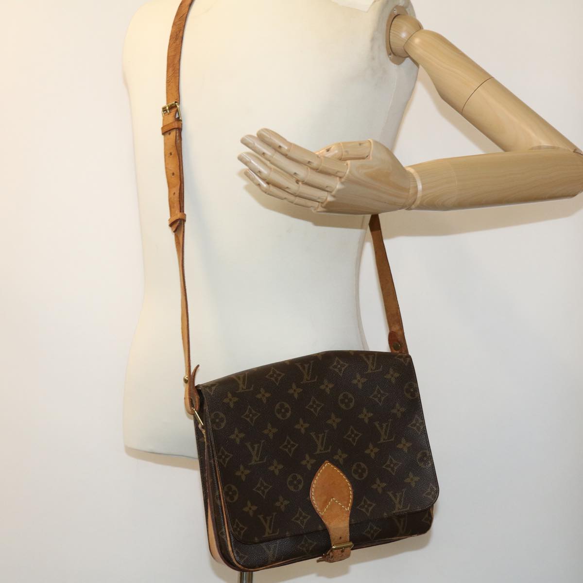 LOUIS VUITTON Monogram Cartouchiere GM Shoulder Bag M51252 LV am3198