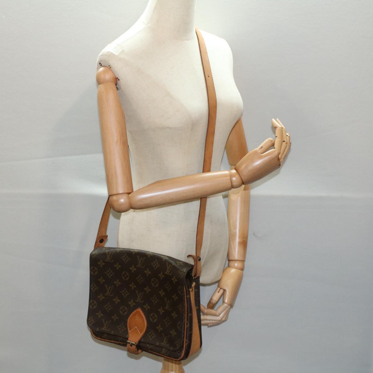 LOUIS VUITTON Monogram Cartouchiere GM Shoulder Bag M51252 LV ar10161B