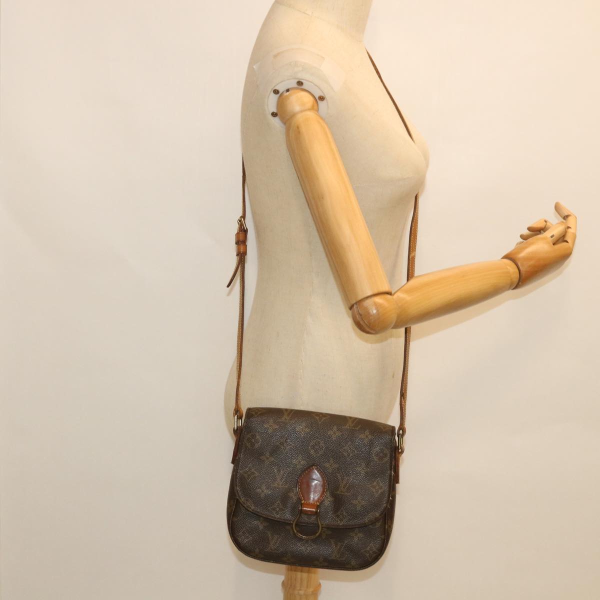 LOUIS VUITTON Monogram Saint Cloud MM Shoulder Bag M51243 LV ar10461