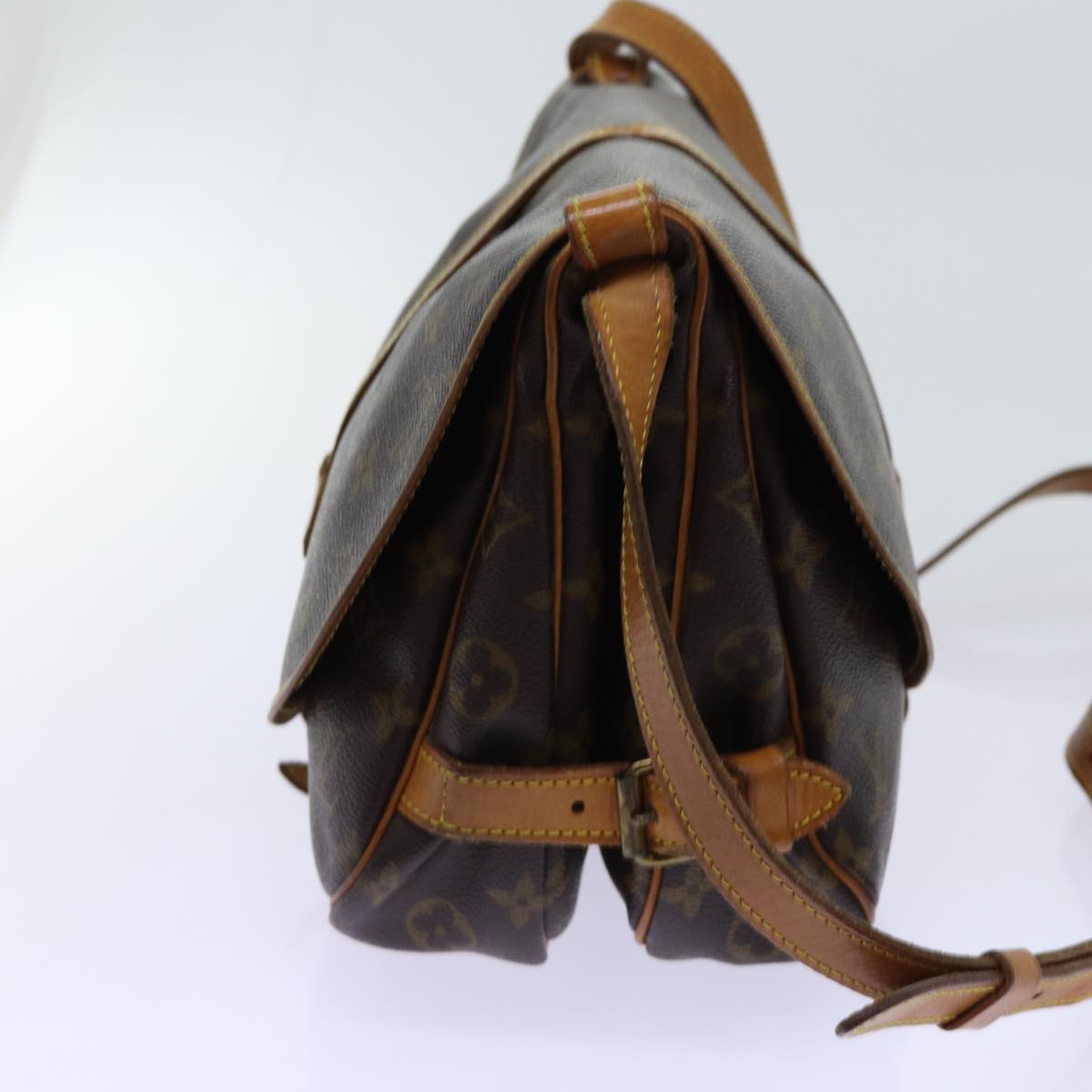 LOUIS VUITTON Monogram Saumur 30 Shoulder Bag M42256 LV ar11621B