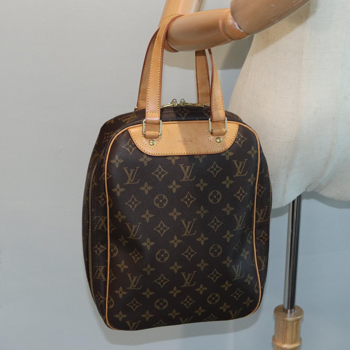 LOUIS VUITTON Monogram Excursion Hand Bag M41450 LV ar12084